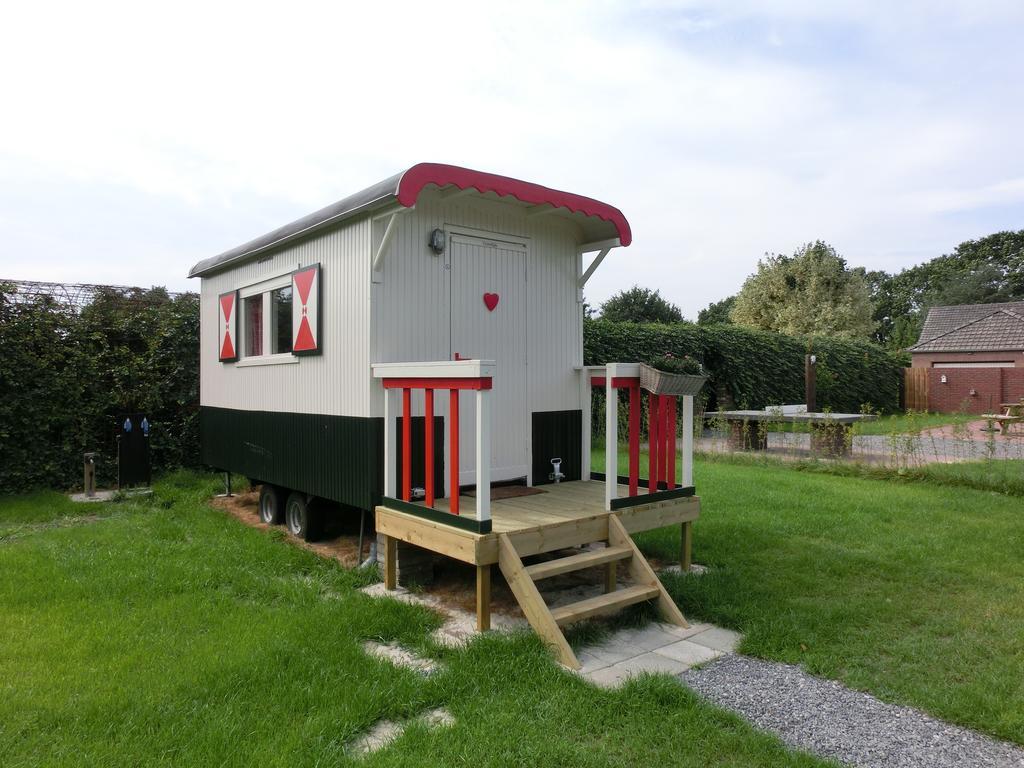 Pipowagen Camping Puur Genieten Bed & Breakfast Someren Стая снимка